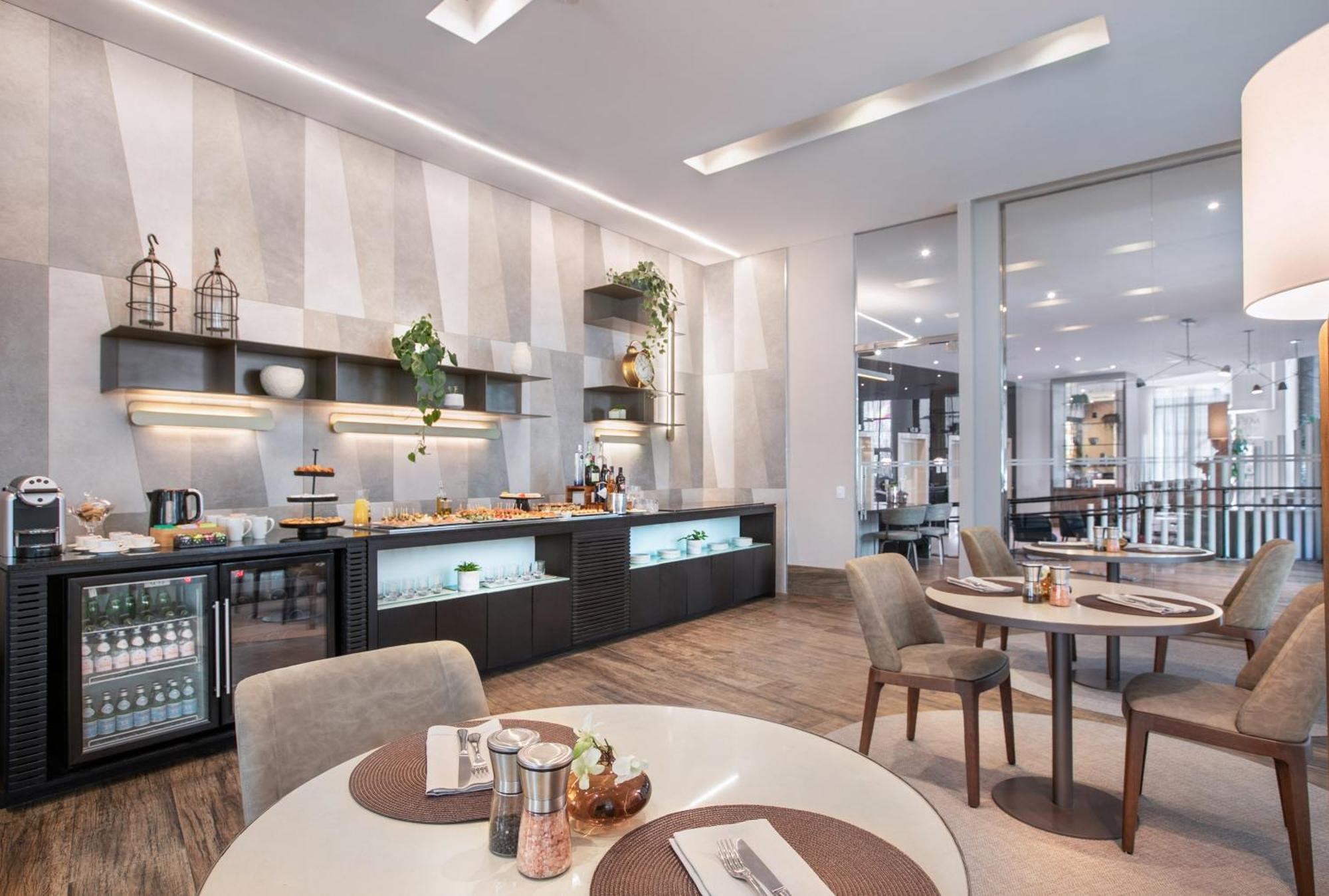 מלון סאו פאולו Melia Jardim Europa מראה חיצוני תמונה The Lounge at the airport