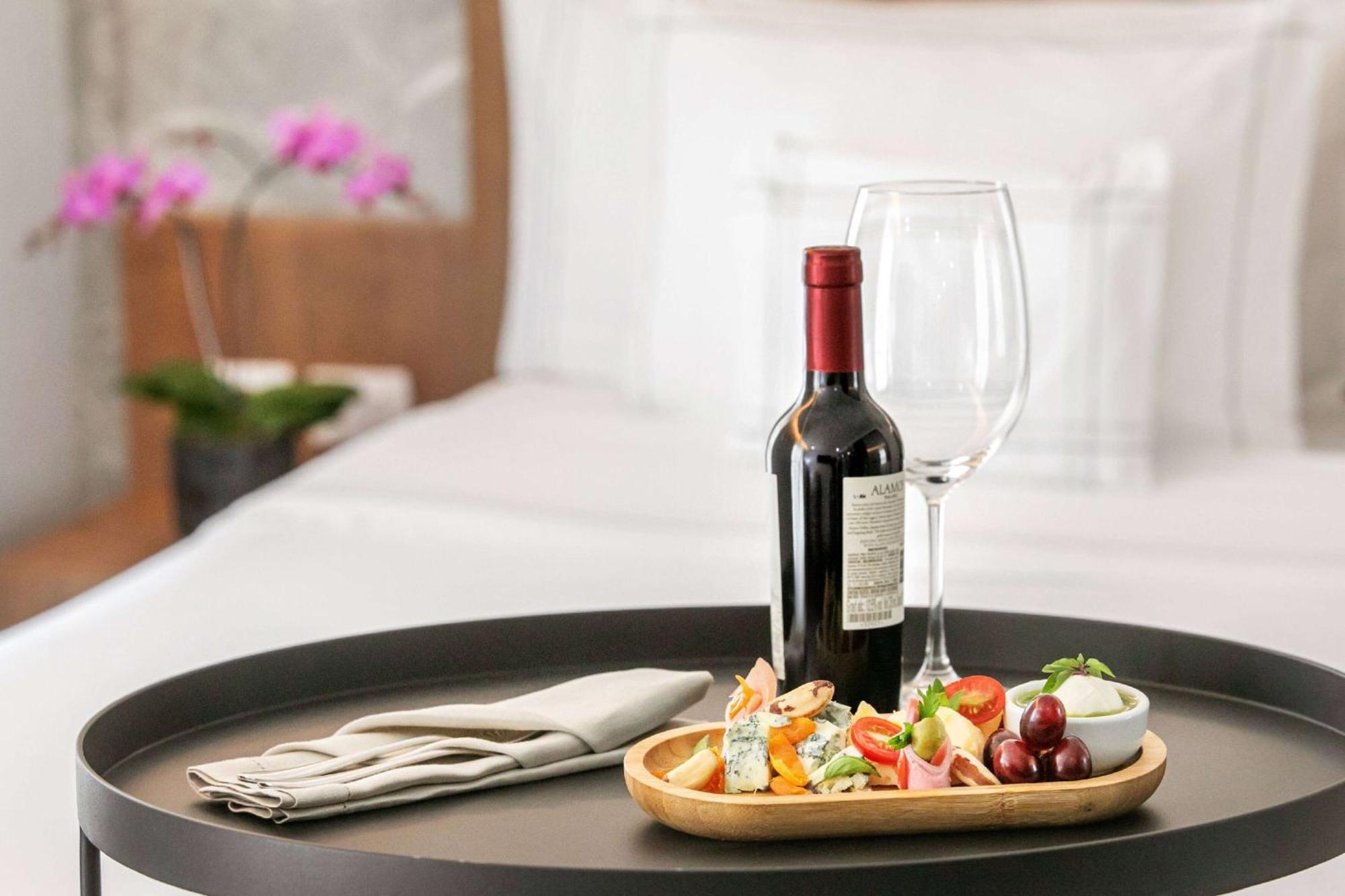 מלון סאו פאולו Melia Jardim Europa מראה חיצוני תמונה Room service