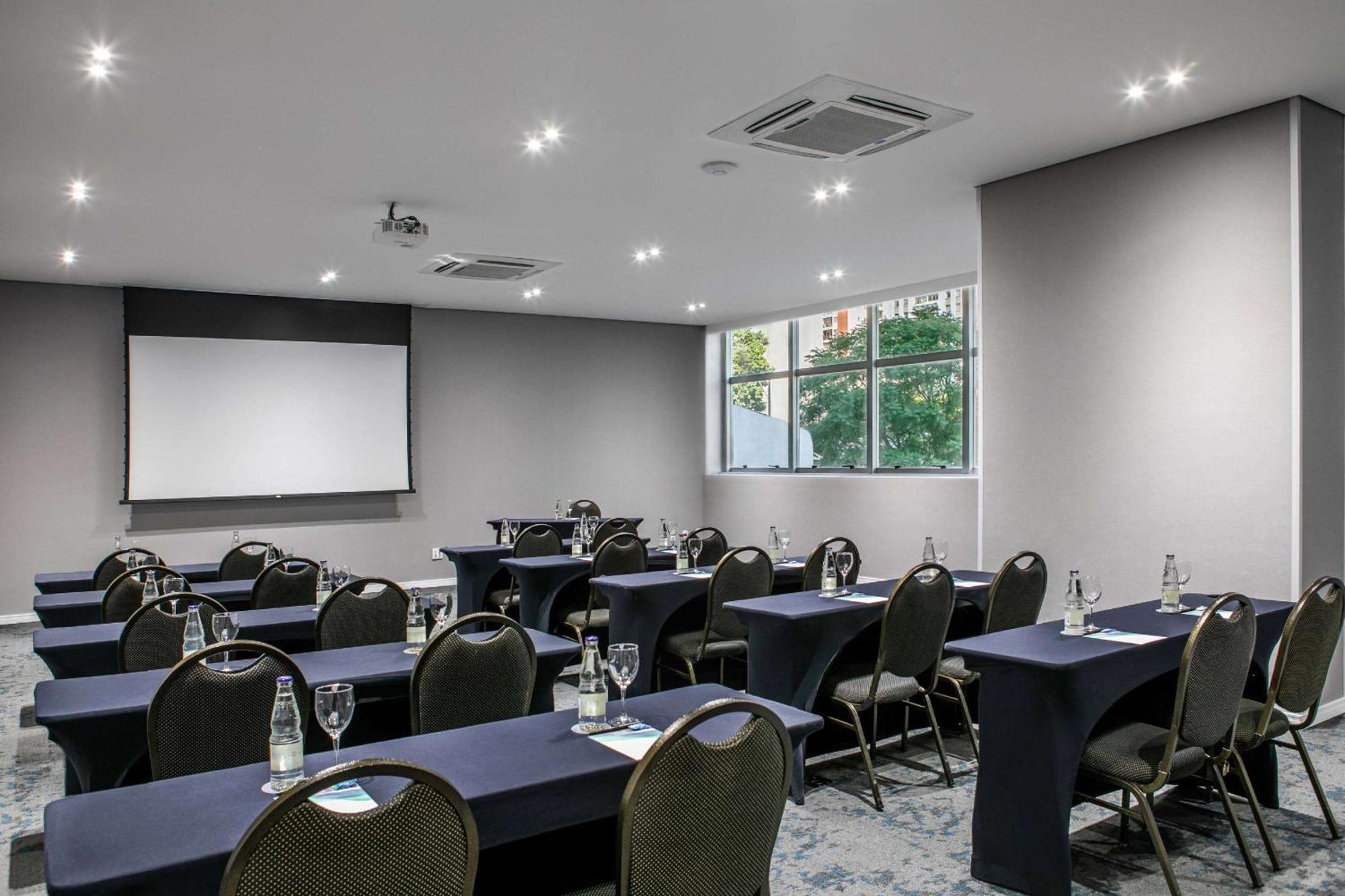 מלון סאו פאולו Melia Jardim Europa מראה חיצוני תמונה Meeting room at the hotel